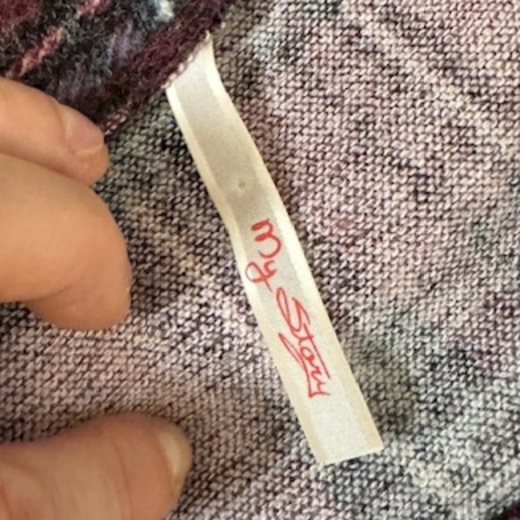 Cold Shoulder Plaid Sweater - Picture 4 of 5